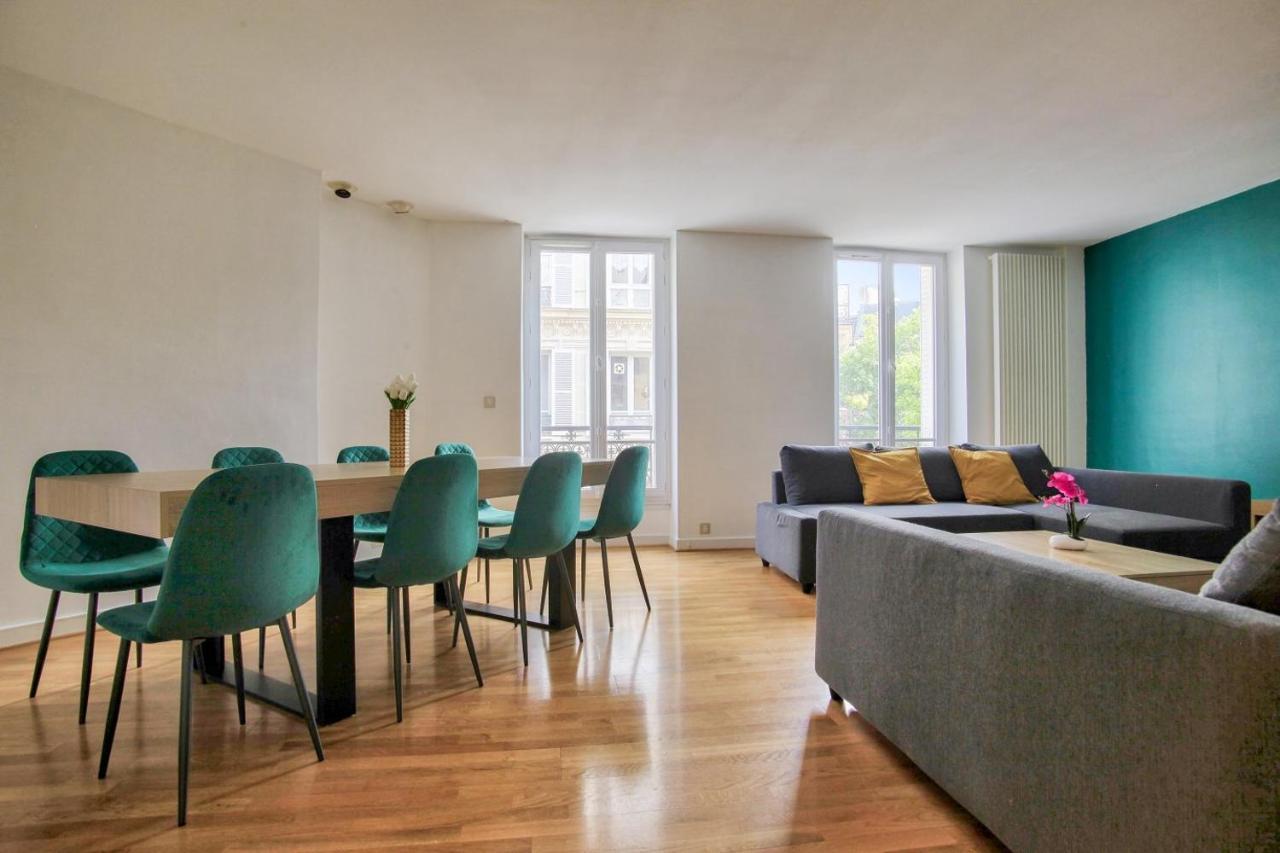 2 Bedrooms Tour Eiffel Breteuil Paris Exterior foto