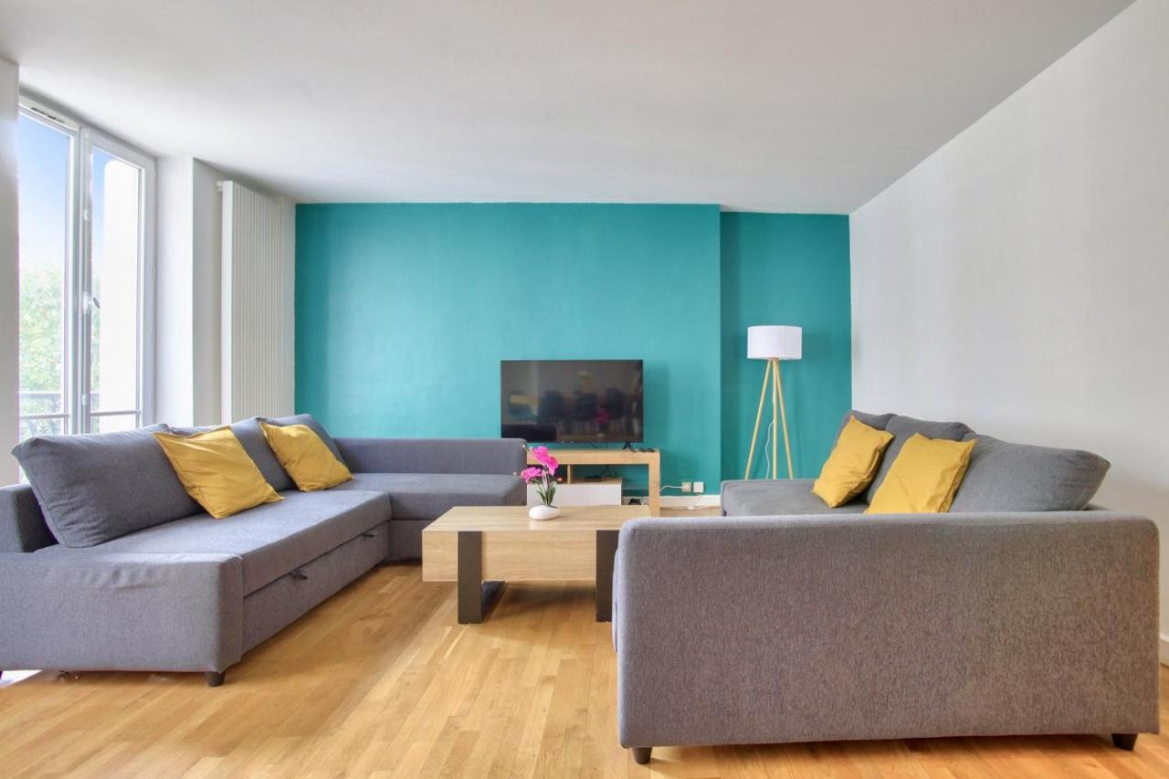 2 Bedrooms Tour Eiffel Breteuil Paris Exterior foto