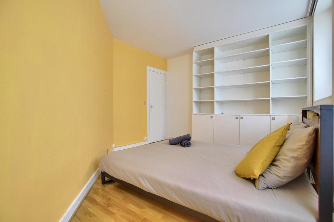 2 Bedrooms Tour Eiffel Breteuil Paris Exterior foto
